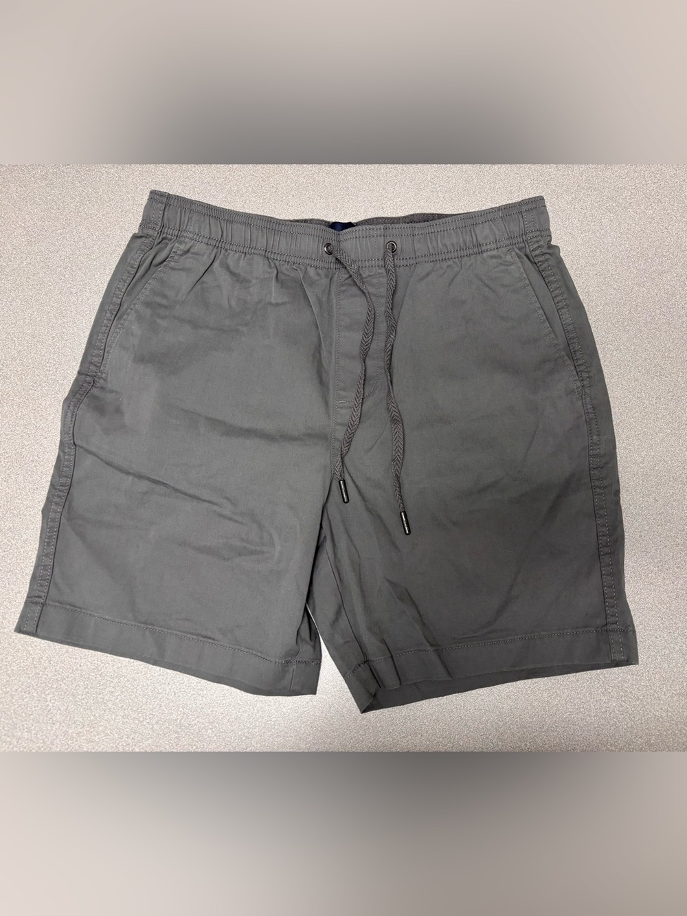 GAP Men's Drawstring Pull On Elastic Waistband Shorts - 7" Inseam - Grey